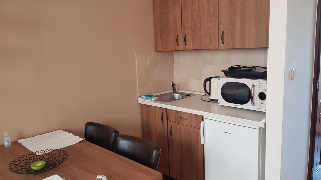 Vegvar Delux Apartman Jula Exterior foto