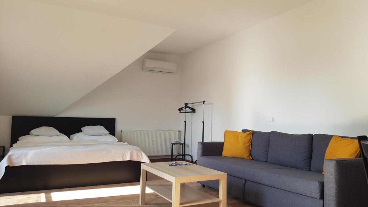 Vegvar Delux Apartman Jula Exterior foto