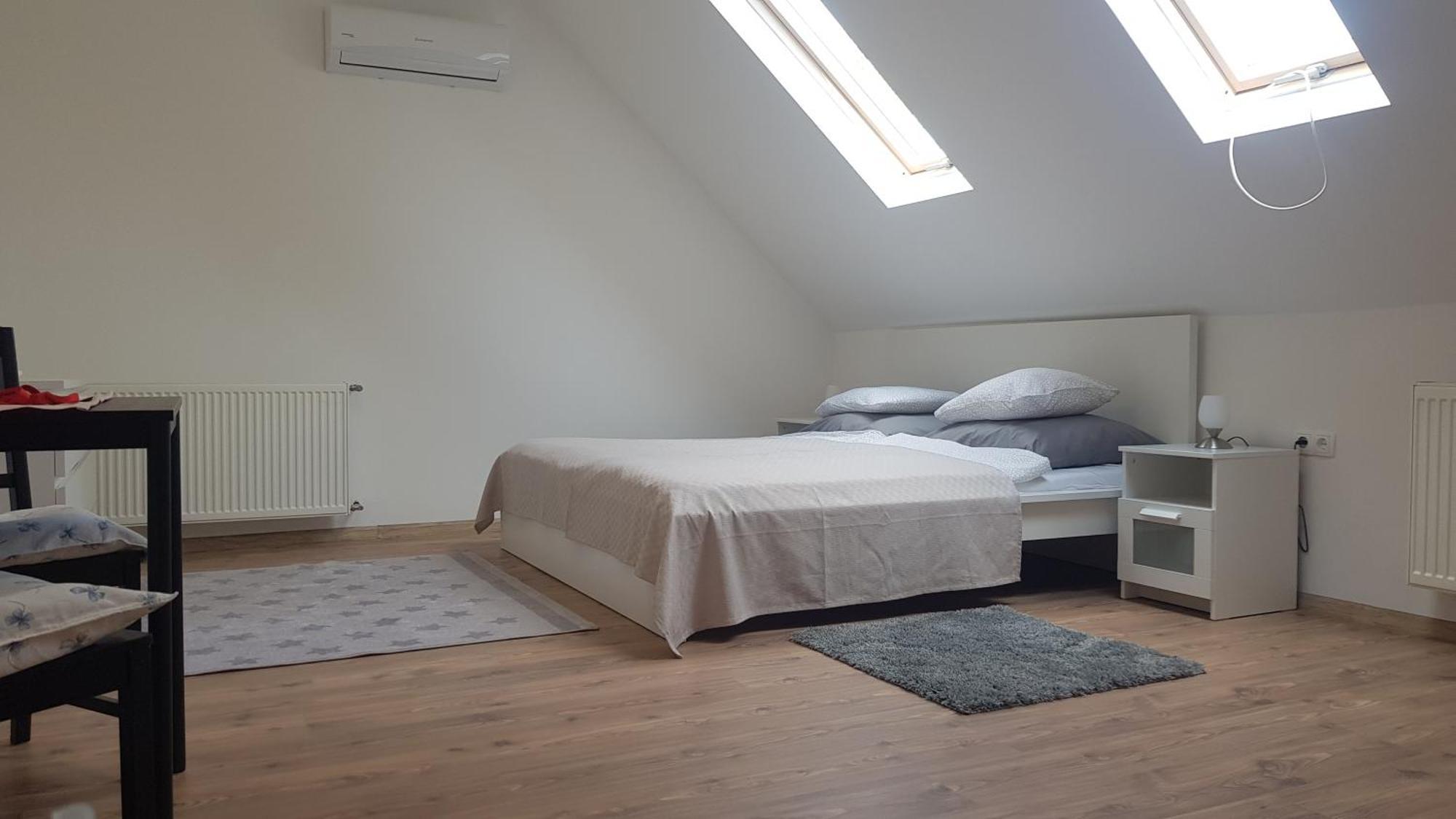 Vegvar Delux Apartman Jula Exterior foto